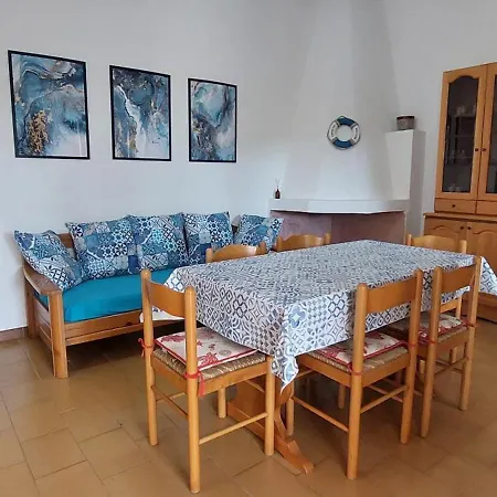 Pietramarina 4 Posti Apartment *