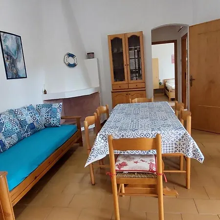 Pietramarina 4 Posti